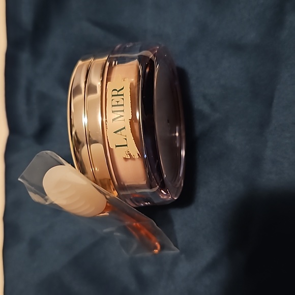 LA Mer The lip 💋 Polish - Picture 2 of 5